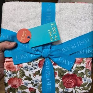 Posh Peanut Alma red & blue floral bamboo / terry cloth hooded towel, 12/18-5/6